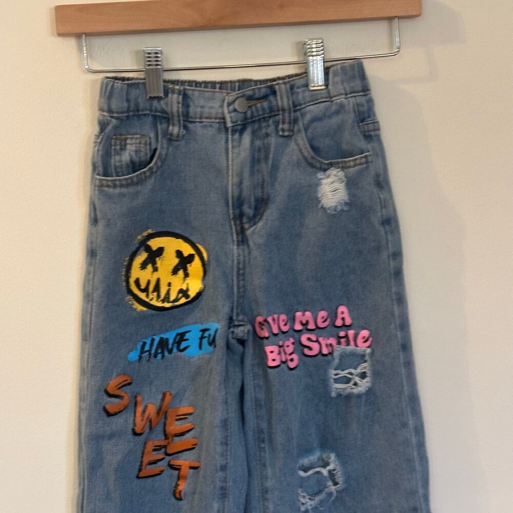 Shein Little Girls Jeans sz 8  Graffiti Jeans Wide Leg jeans - Picture 2 of 5